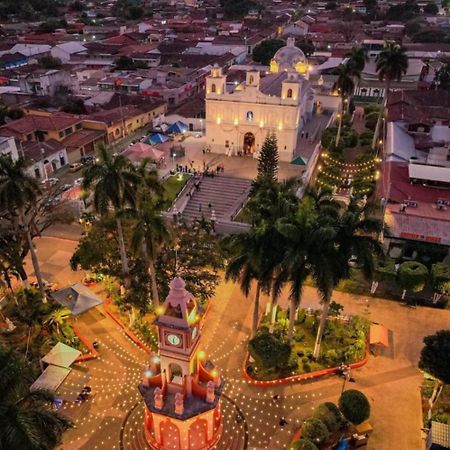La Casa De Mamapan Hotel Colonial Ahuachapán Kültér fotó