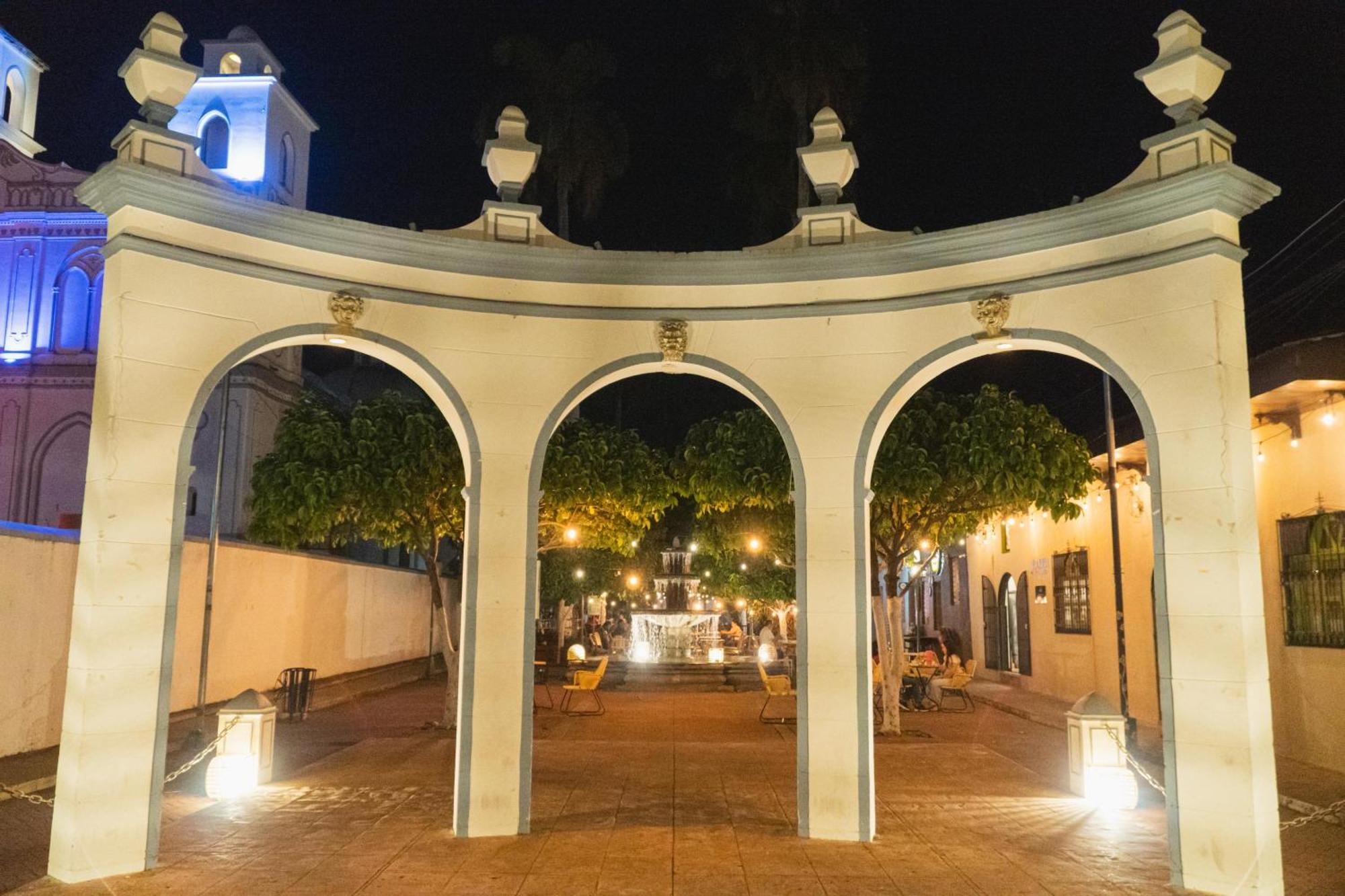 La Casa De Mamapan Hotel Colonial Ahuachapán Kültér fotó