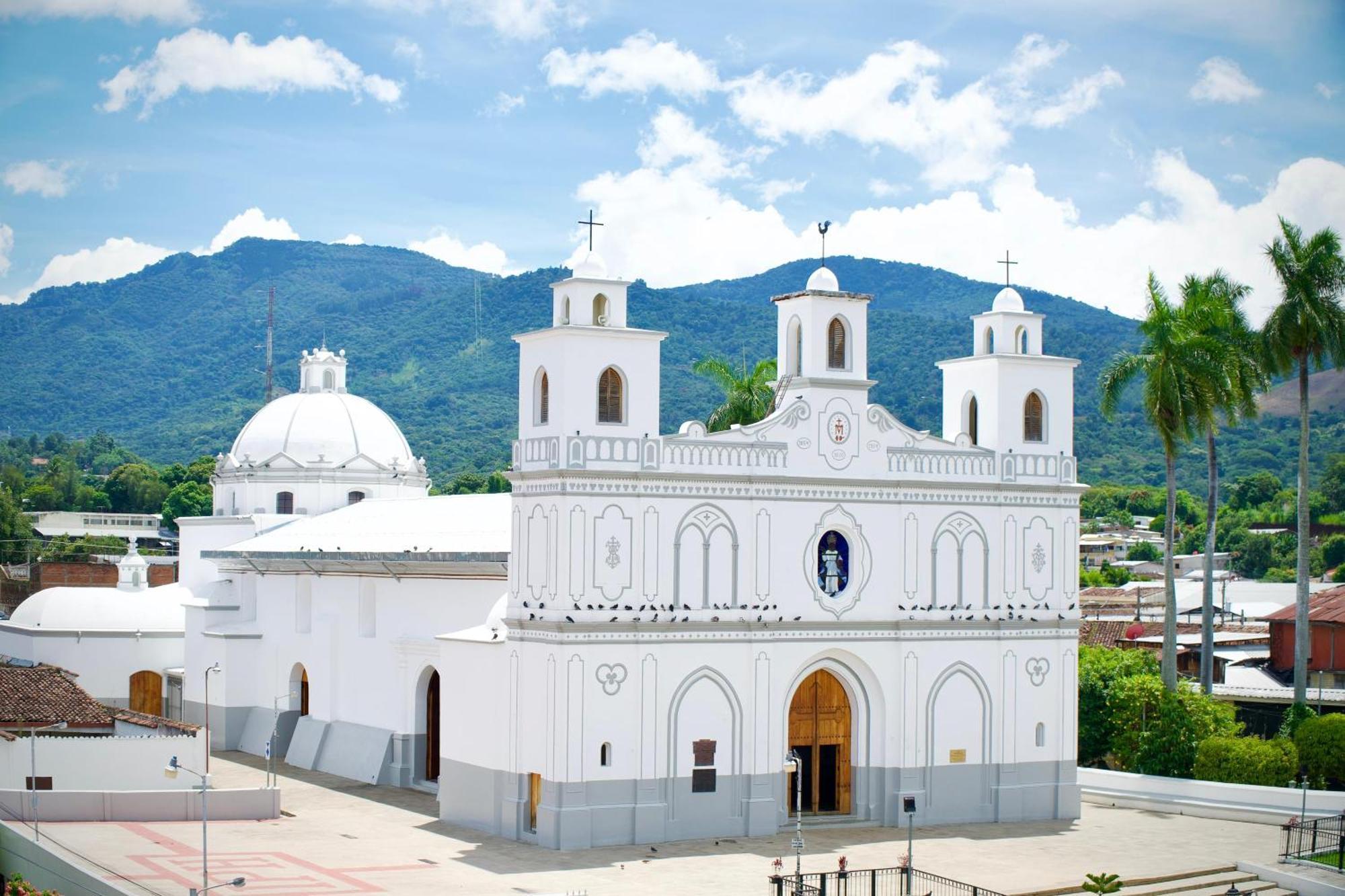 La Casa De Mamapan Hotel Colonial Ahuachapán Kültér fotó